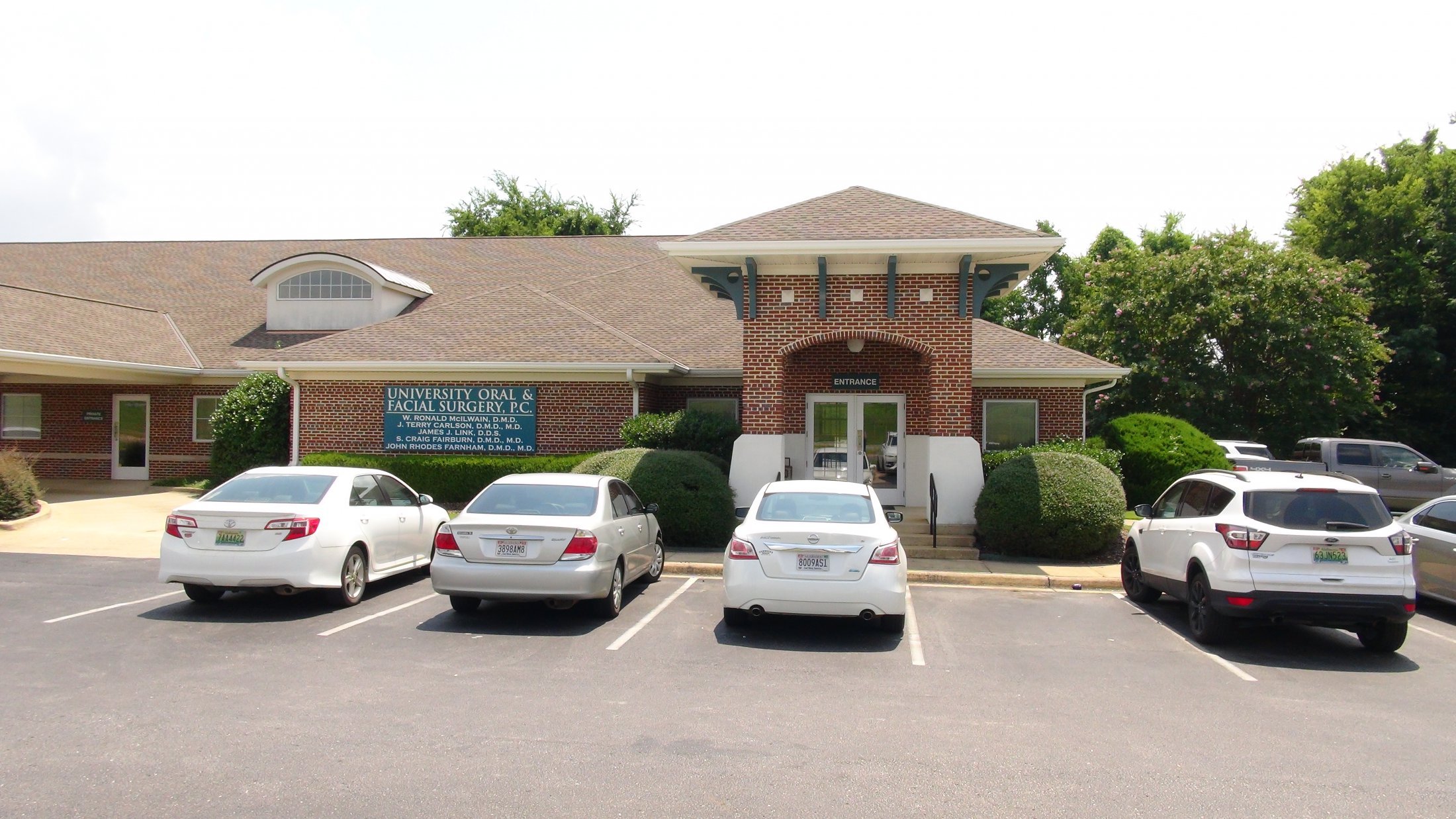 Oral Surgeon Near Tuscaloosa, AL 35404